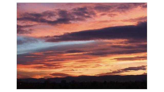 Image Color Change on Mouse Hover